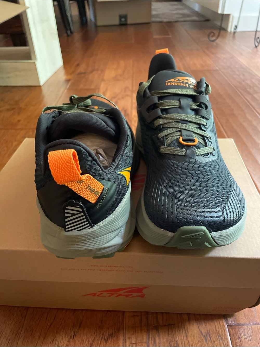 Altra Experience Wild Men’s Running Shoes, Size 7.5 Men’s Or Women’s 9. NIB-Blue